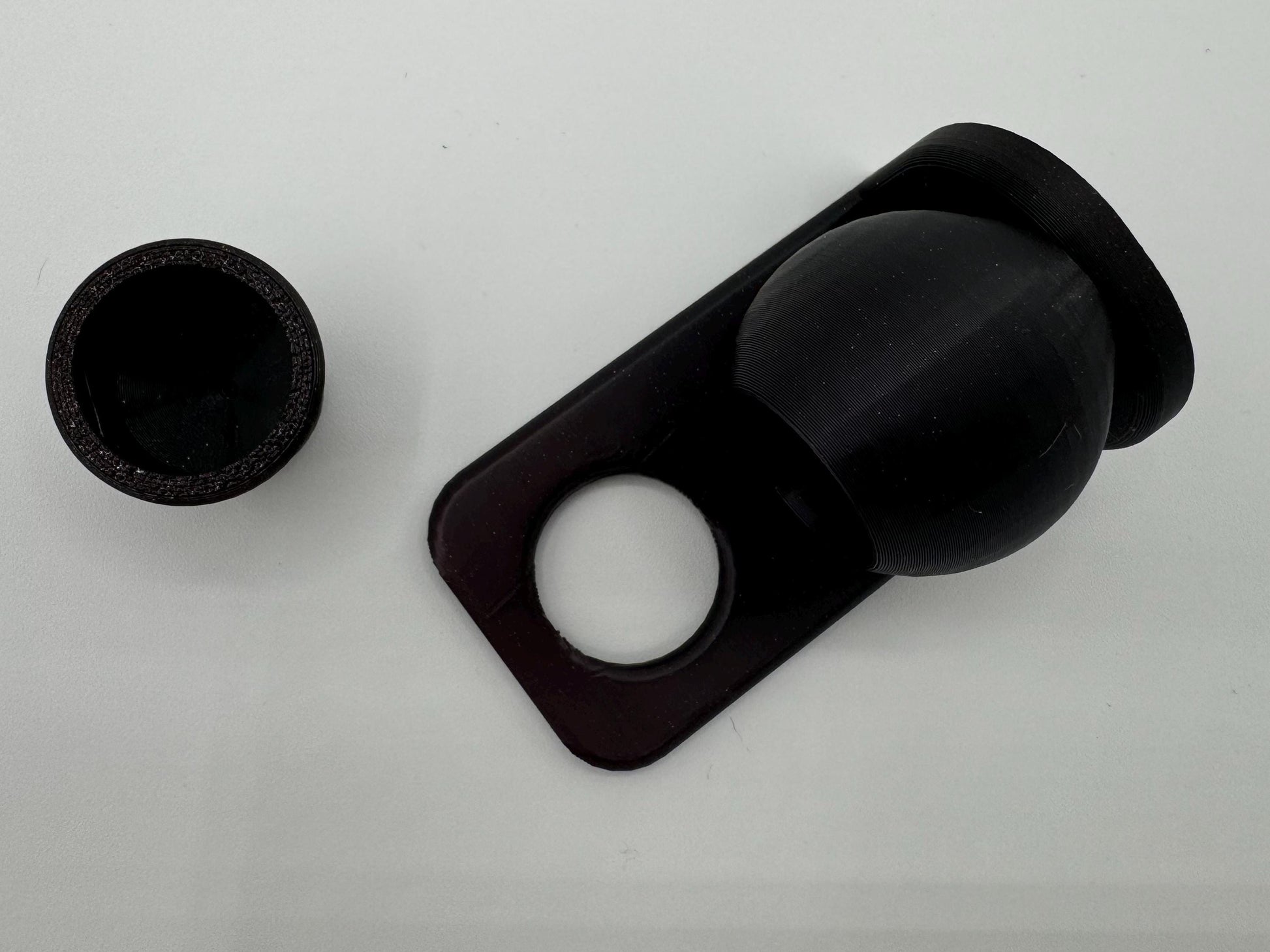 Spood Bed-and-Breakfast Combo Hide/ Ledge/ Bowl for jumping spider enclosures