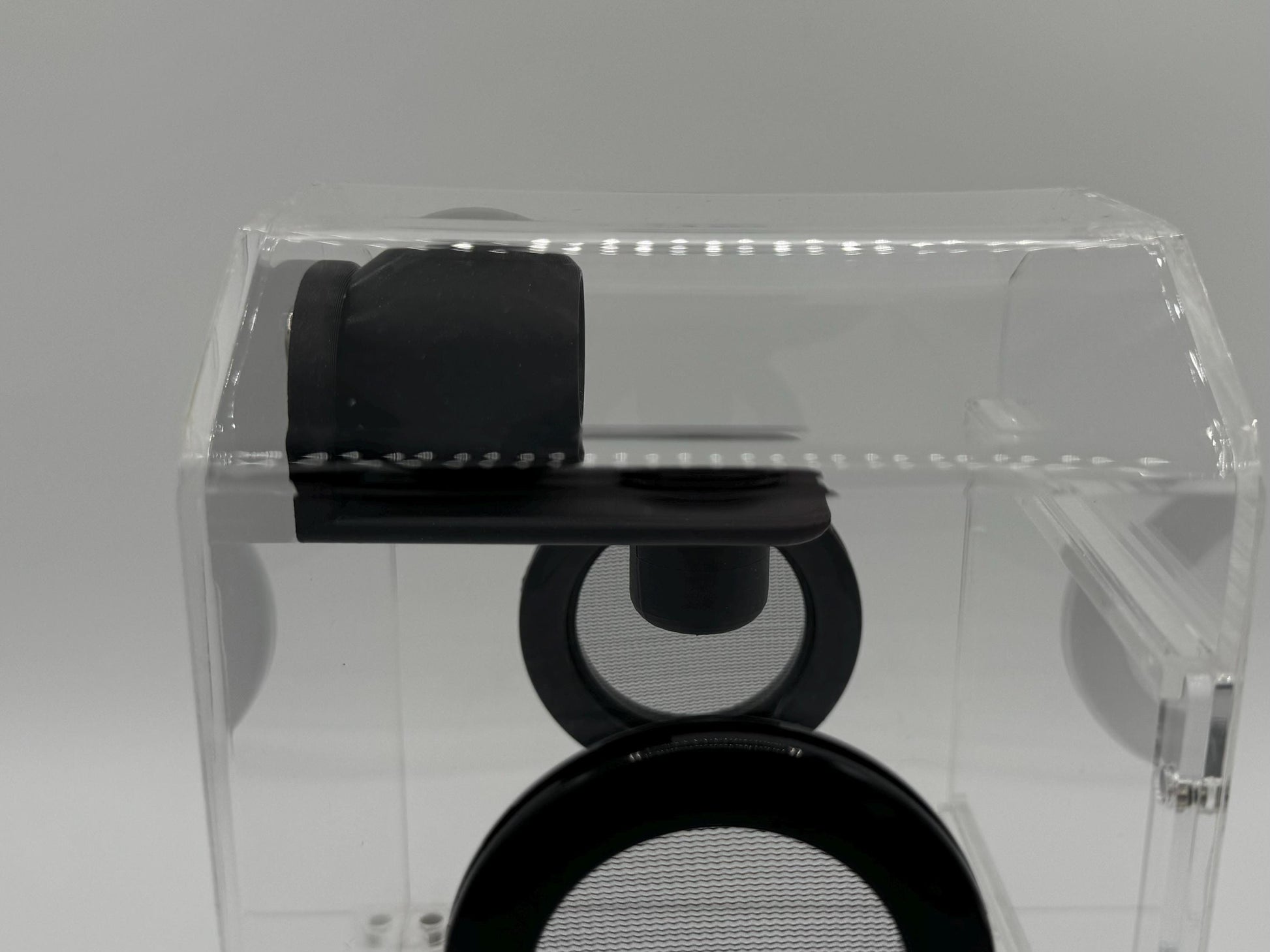 Spood Bed-and-Breakfast Combo Hide/ Ledge/ Bowl for jumping spider enclosures