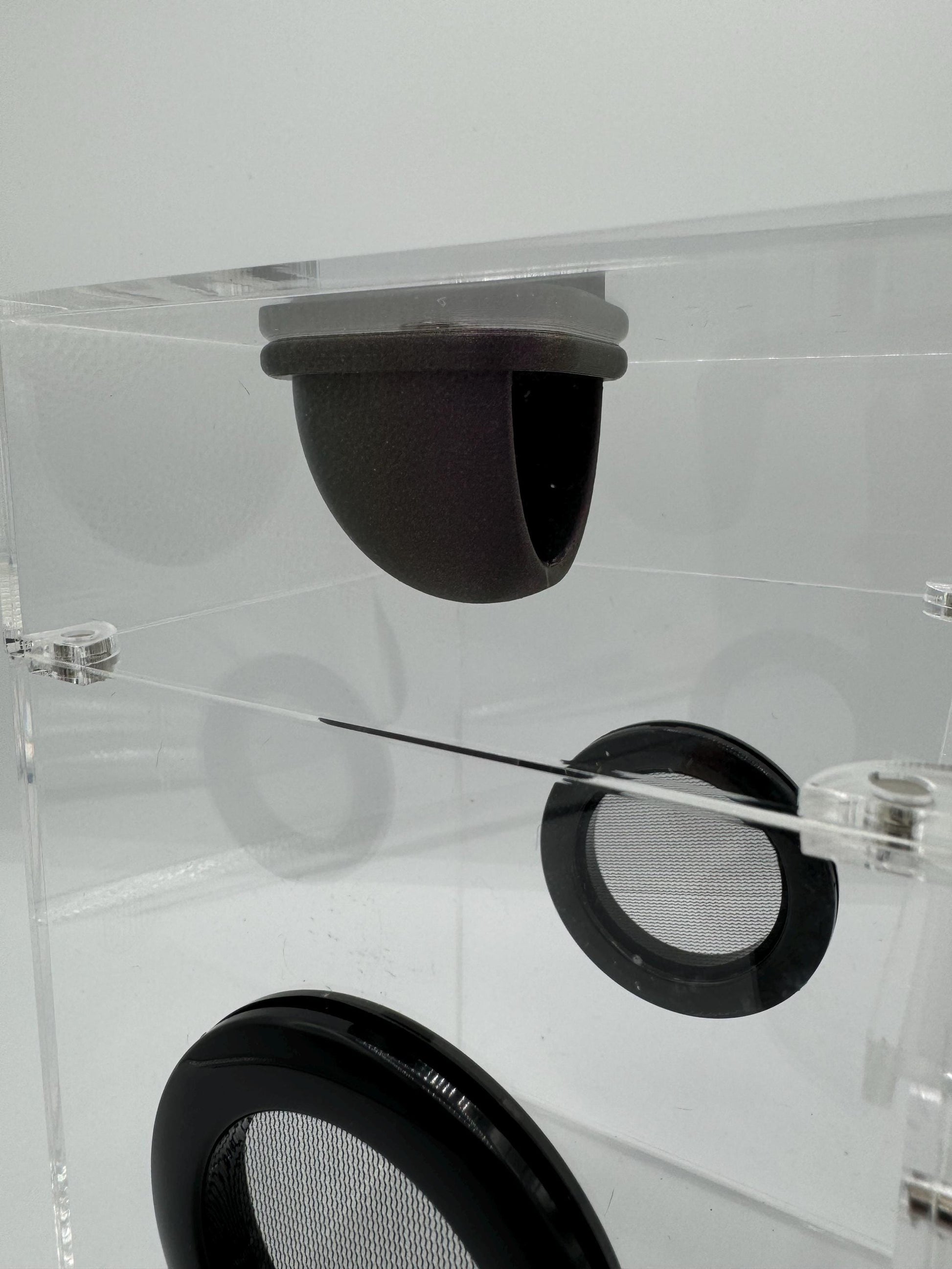 Magnetic “Igloo” Jumping Spider Hide *Built In Magnet*