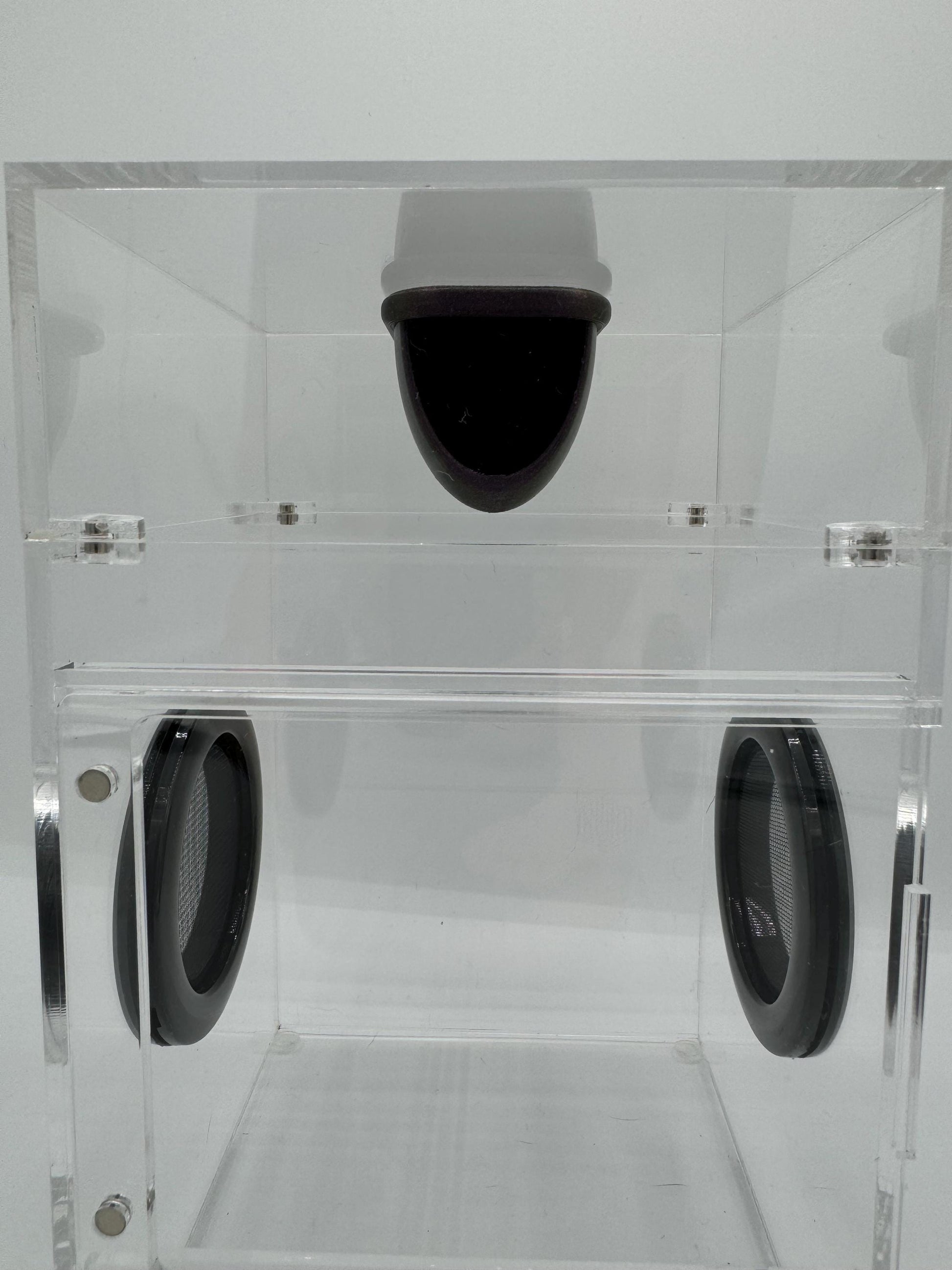 Magnetic “Igloo” Jumping Spider Hide *Built In Magnet*