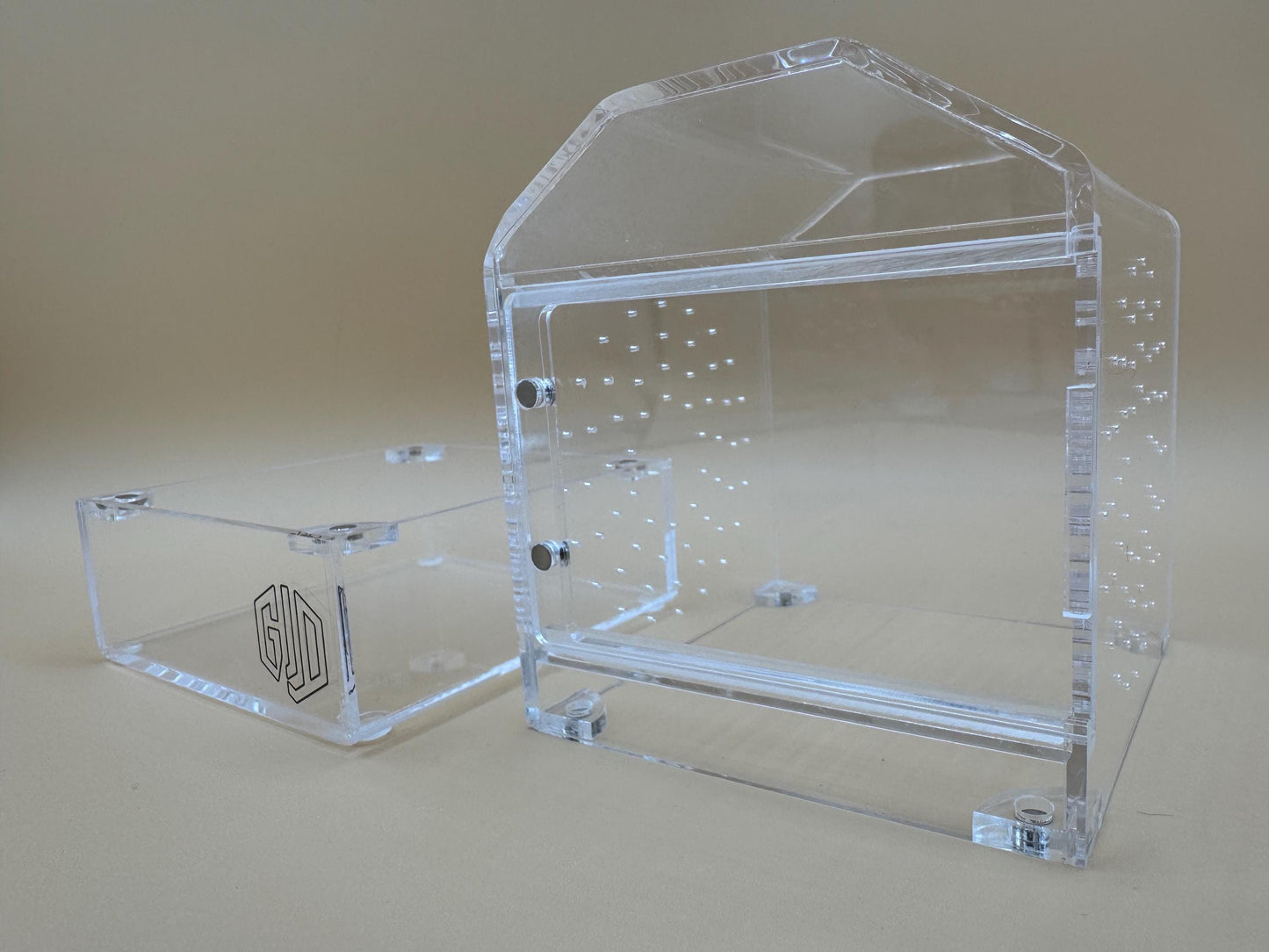 4x4x6” “small spood barn” jumping spider enclosure