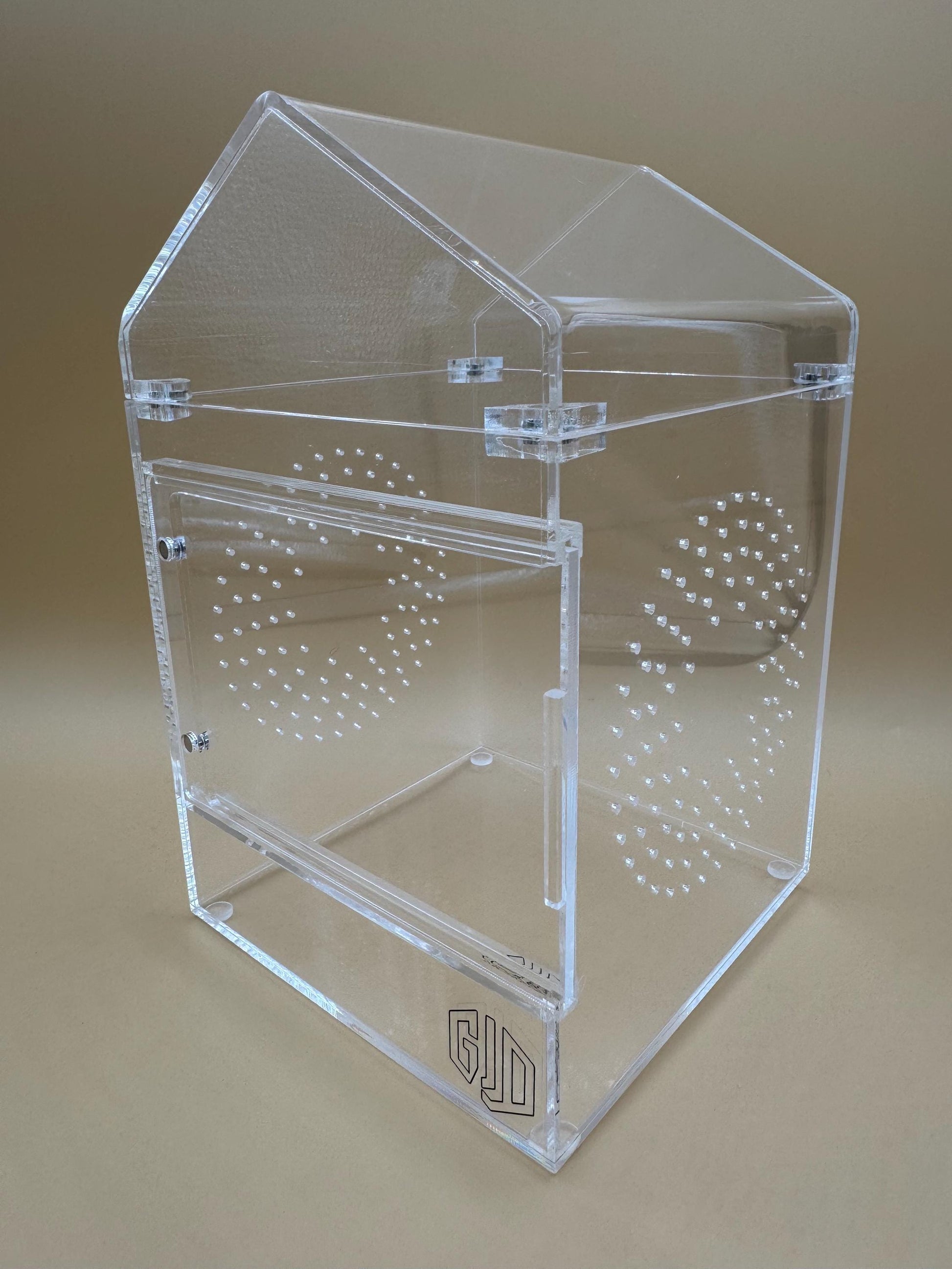 5x5x8” “Rooftop” jumping spider enclosure