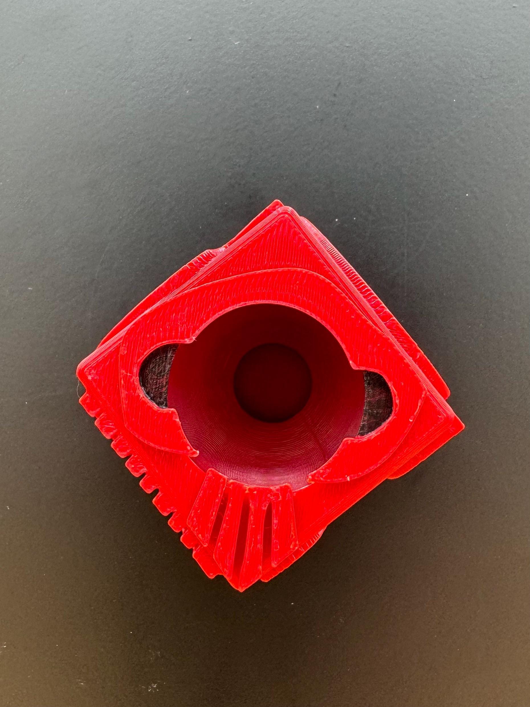 Boogie Dice jumping spider hide