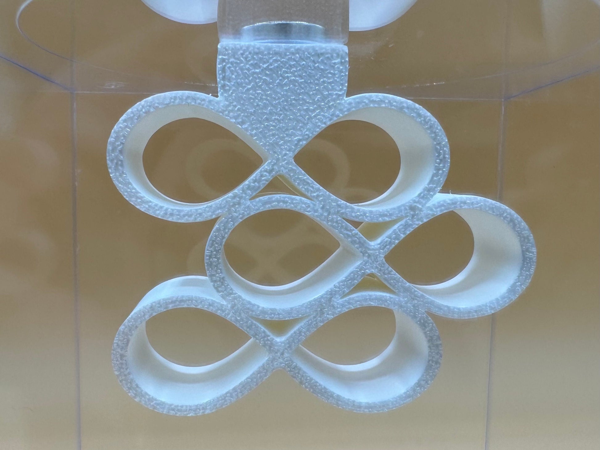 Silk White Tri-Finity Magnetic Jumping Spider Hide *Built In Magnet*