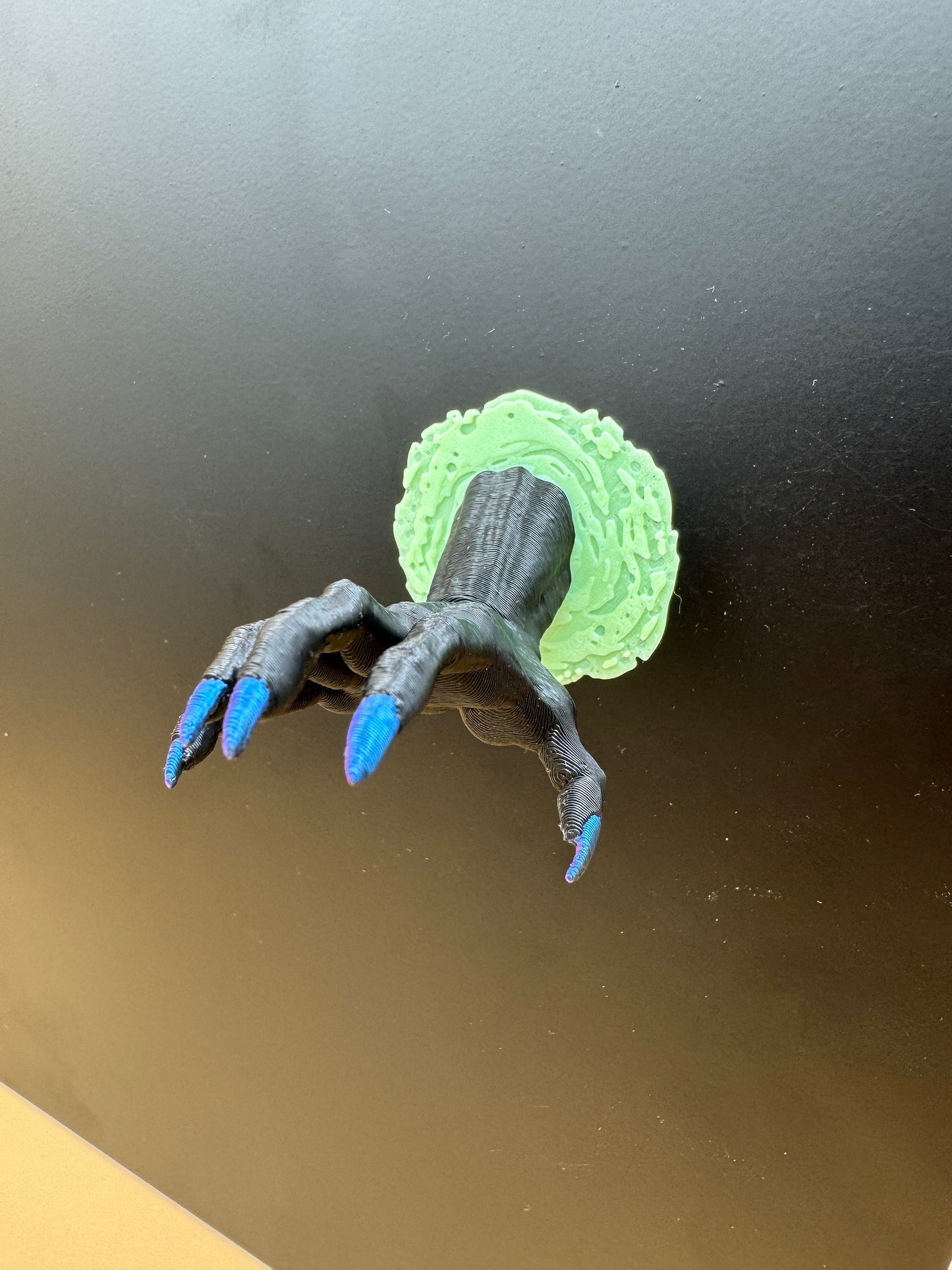 Creepy Hand glow ledge for jumping spiders and invertebrates *Built In Magnet*