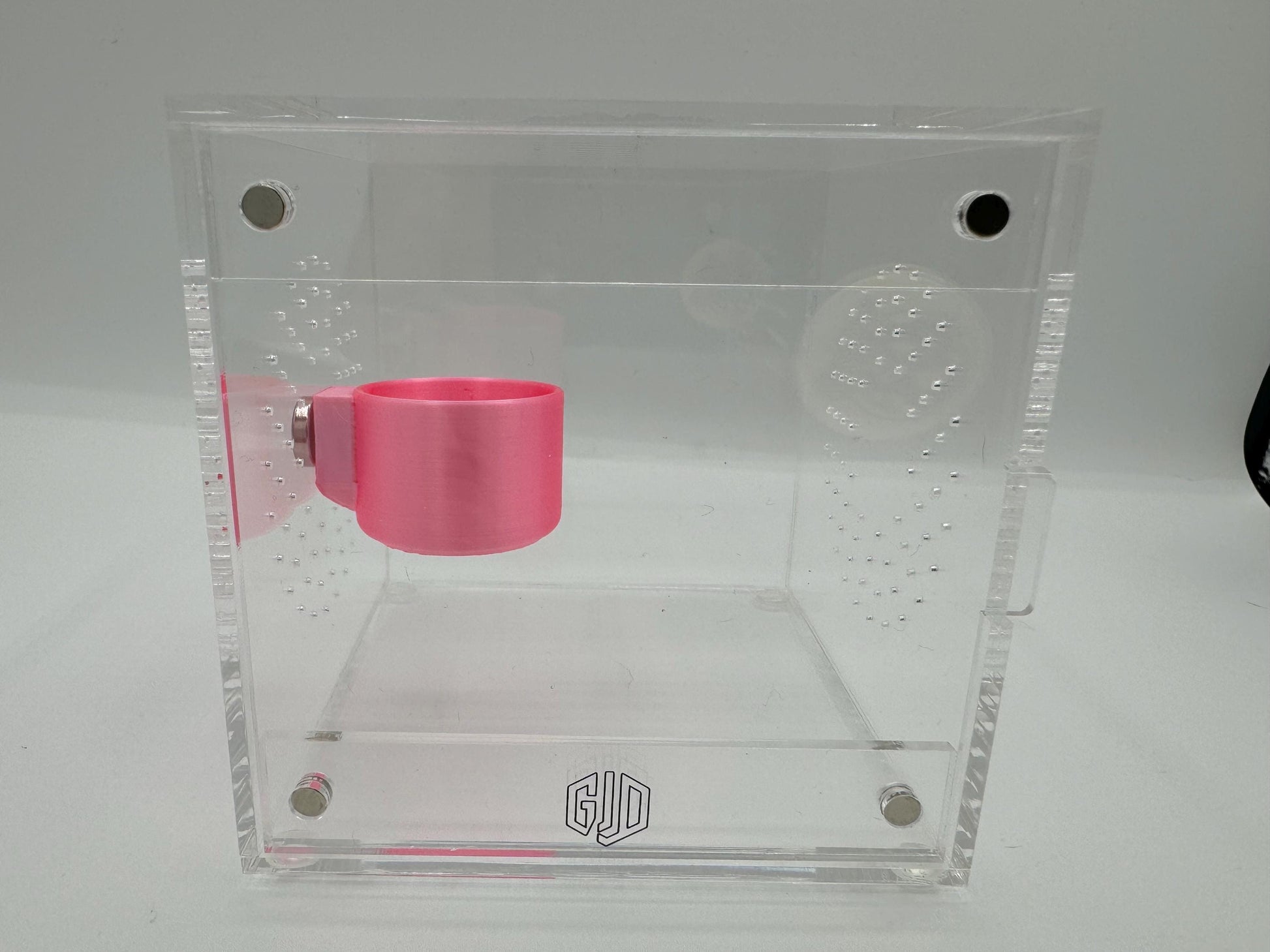 Small 3D Printed feeder bowl for jumping spiders and exotics