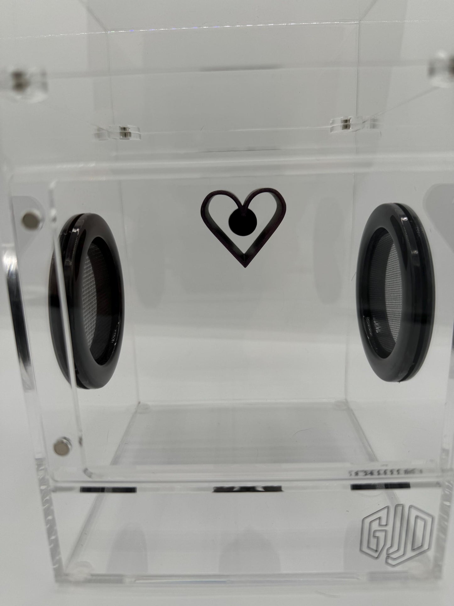 Thin walled Magnetic Heart Jumping Spider Hide *Built In Magnet*