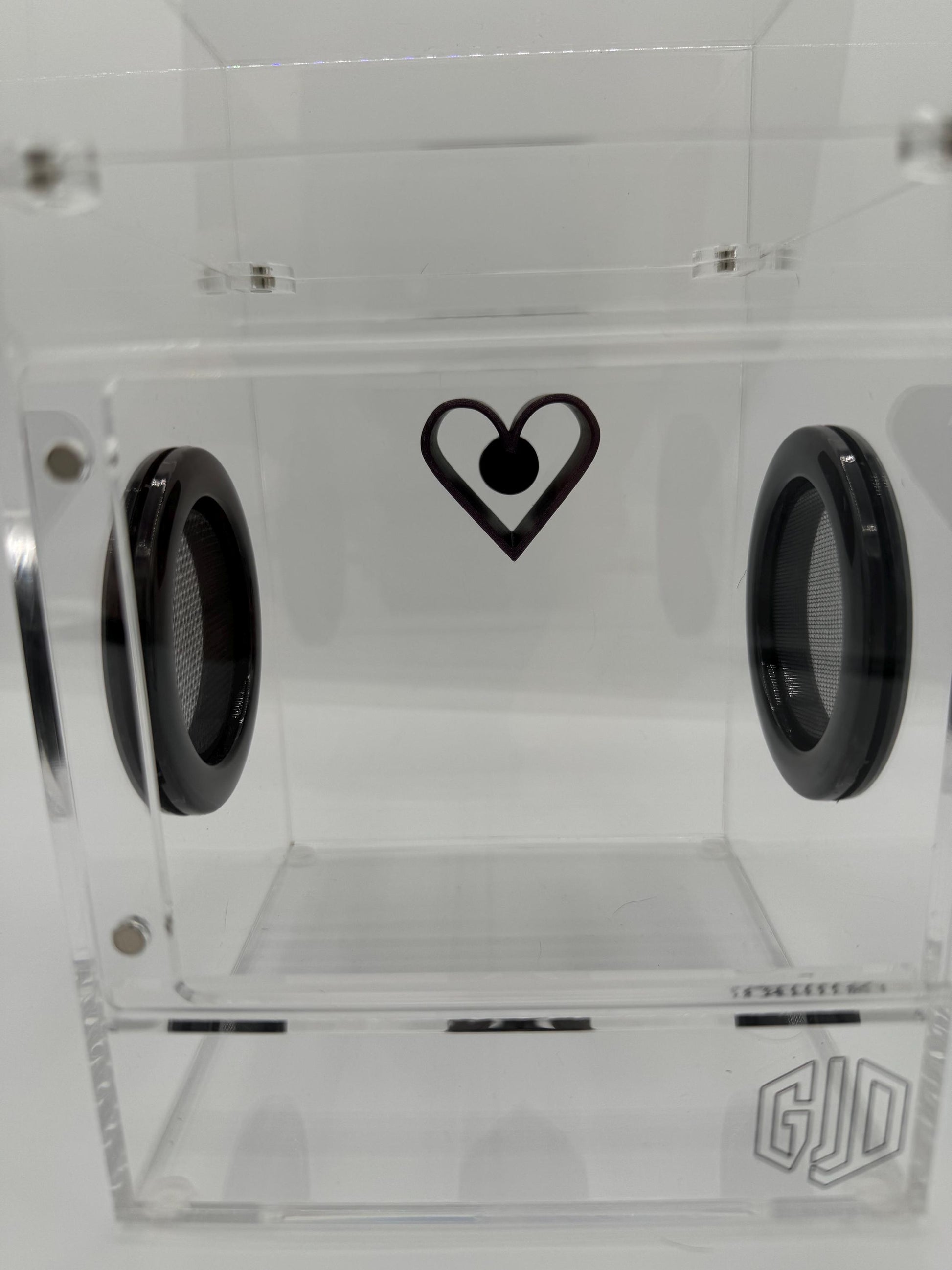 Thin walled Magnetic Heart Jumping Spider Hide *Built In Magnet*