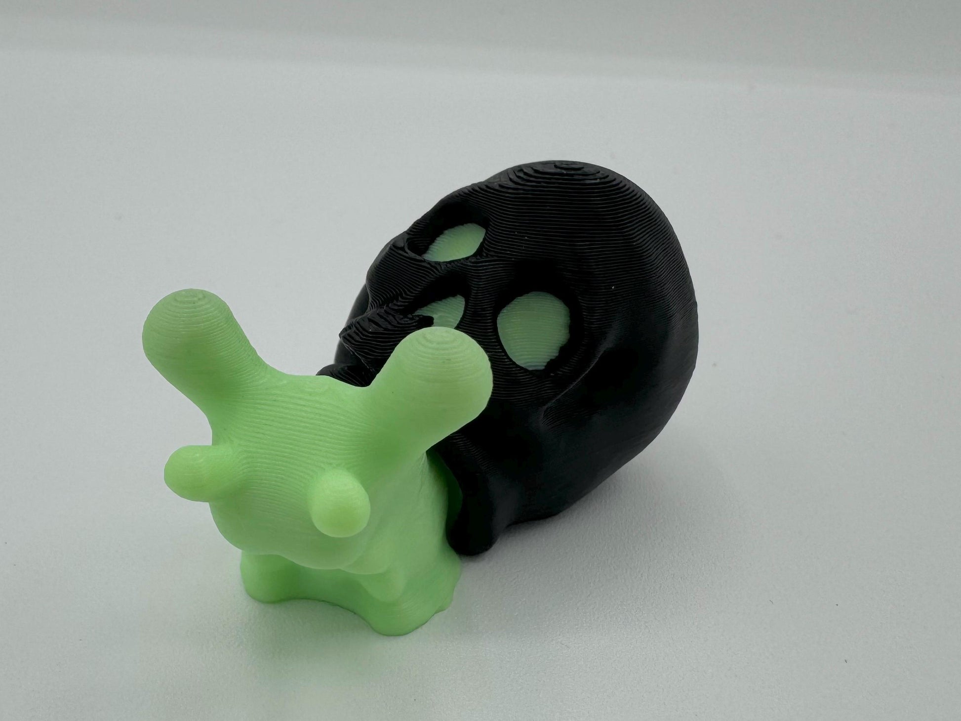 Articulating fidget doom snail Glow*