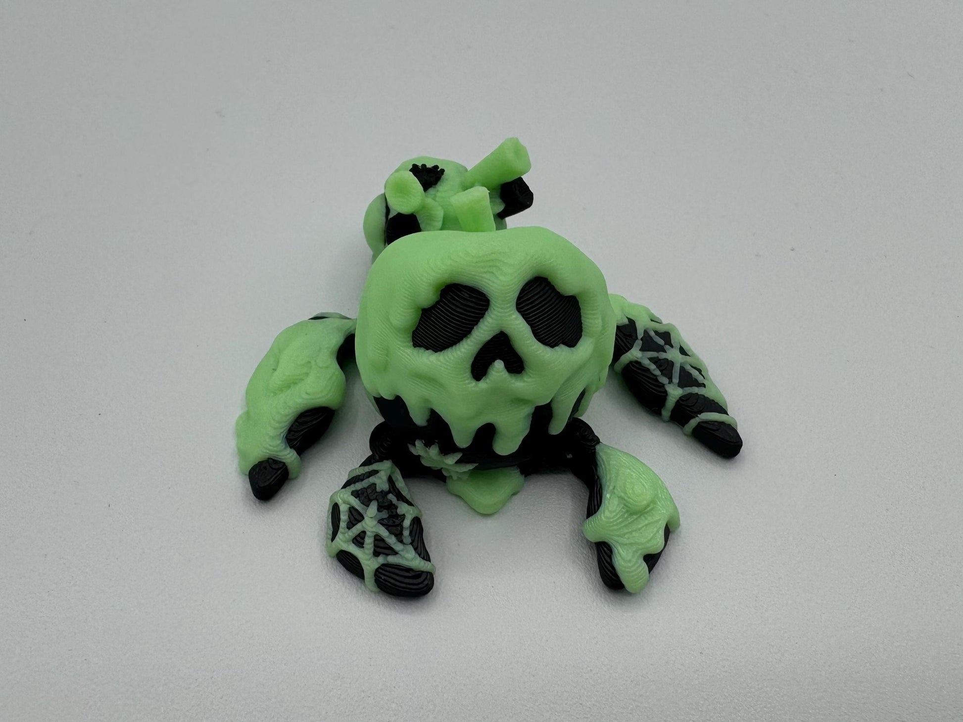 Articulating 3D Printed Glow poison apple Turtle