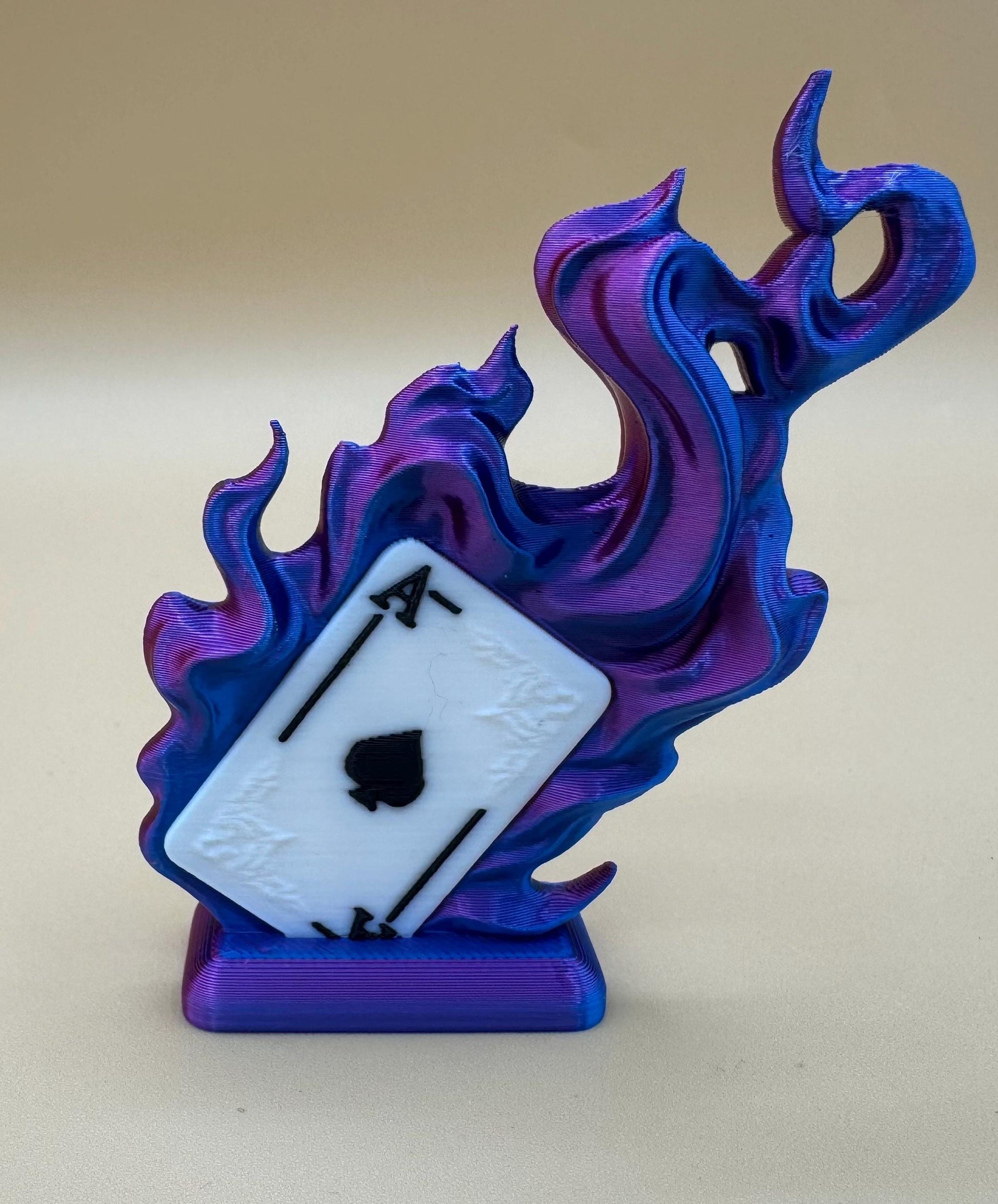 Flaming Card magnetic, jumping spider ledge