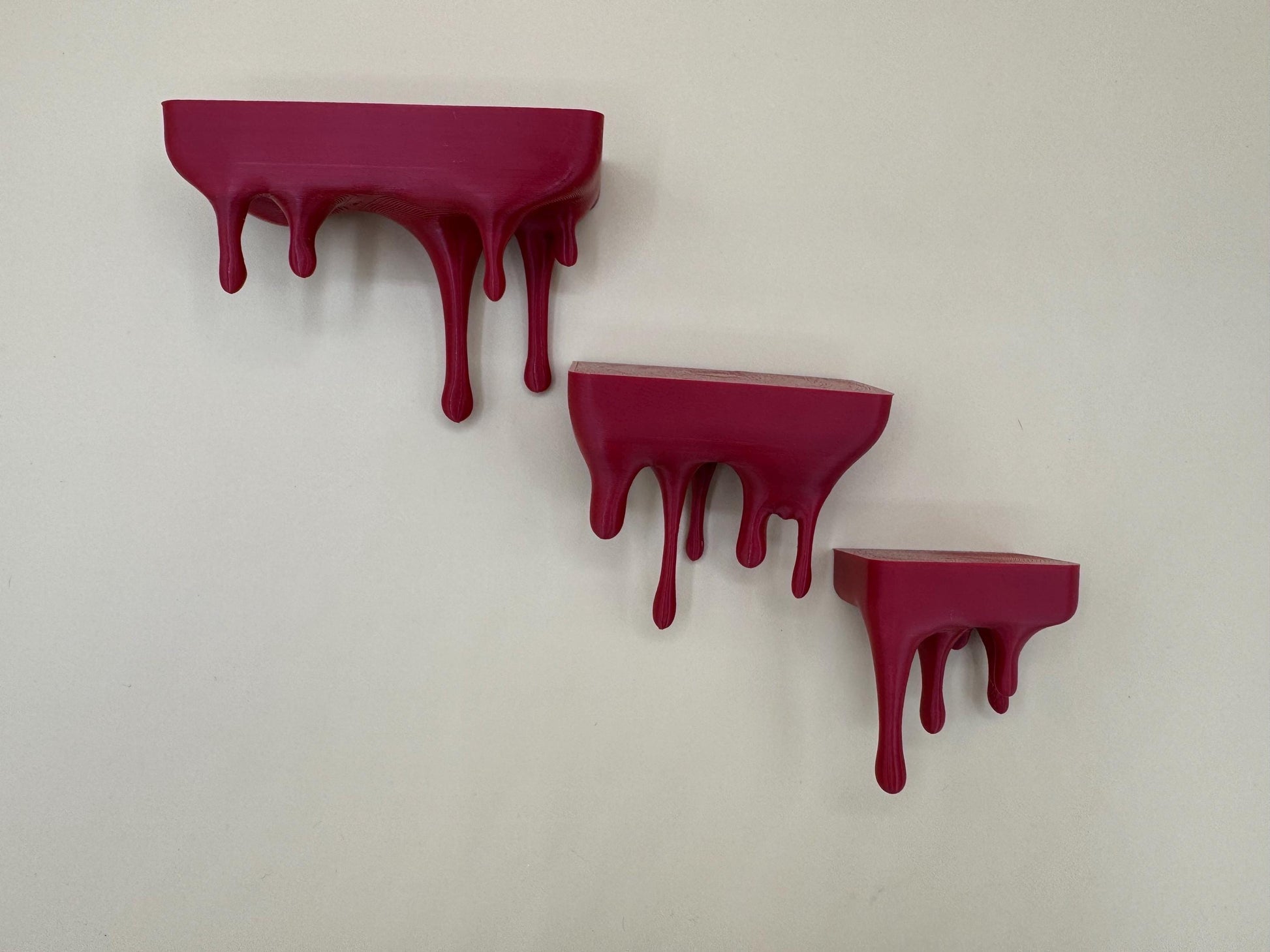 Drippy ledge for jumping spiders and invertebrates *Built In Magnet*