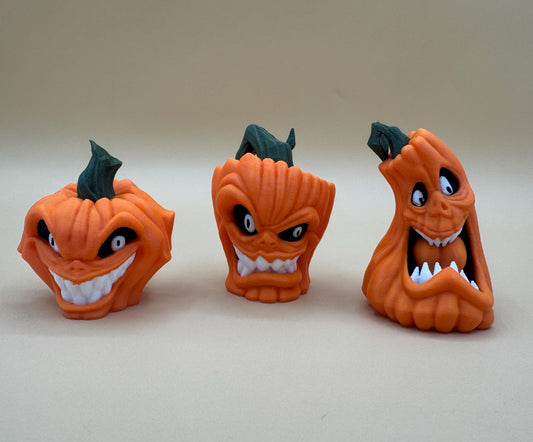 Jack-O-Lantern Jumping Spider enclosure decor *Built In Magnet*