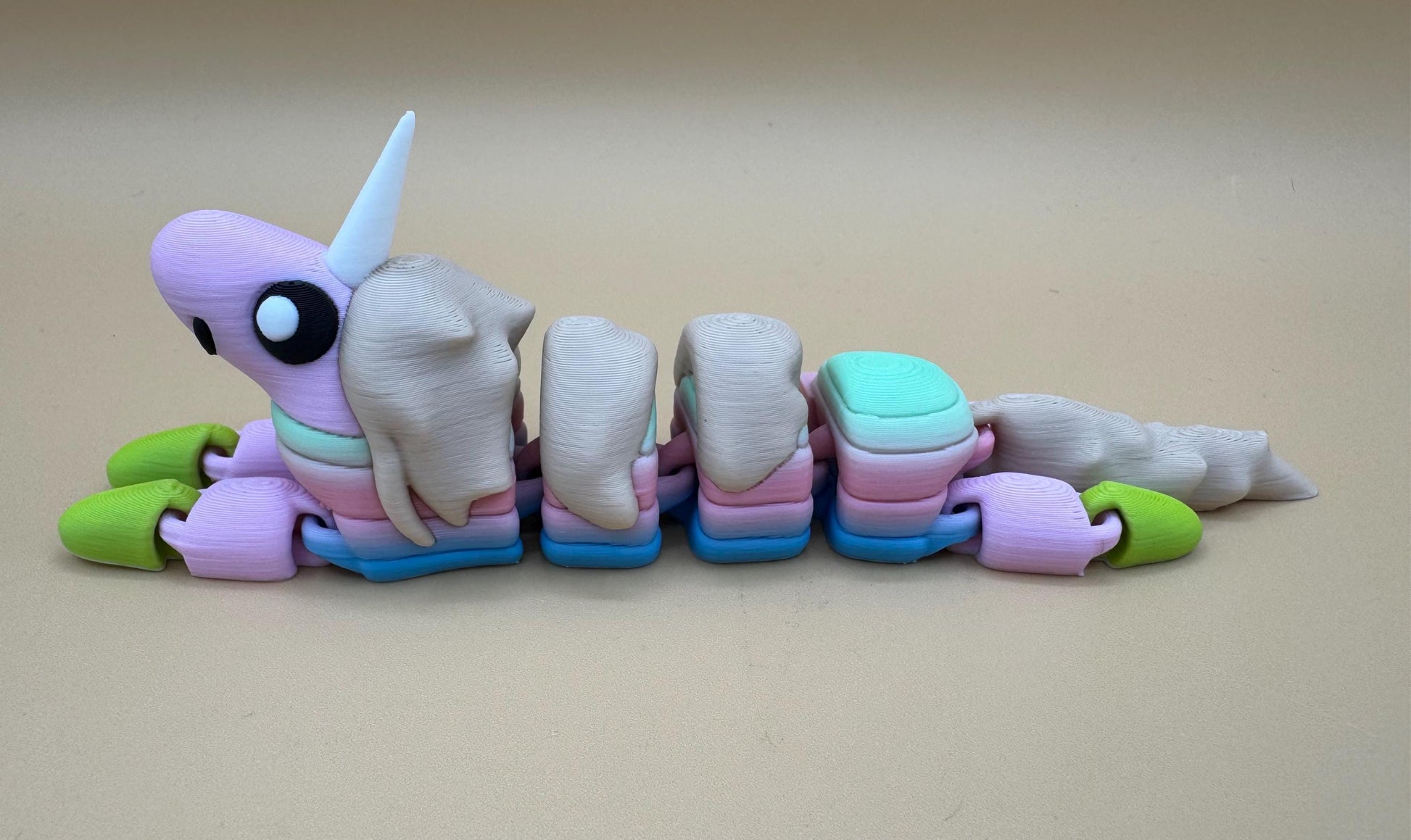 Rainbow unicorn ledge for jumping spiders and invertebrates *Built In Magnet*