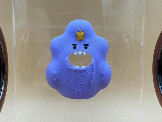 Angry cloud princess hide for jumping spiders and invertebrates *Built In Magnet*