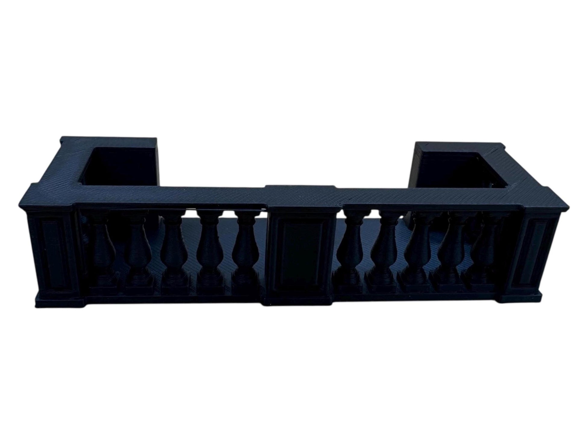 Cathedral Balcony ledge for jumping spiders